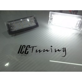 Suporte de l&acirc;mpada de matricula com led branco para E39 5D touring 1996~2002