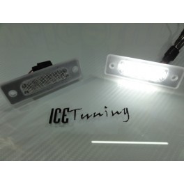 Suporte de l&acirc;mpada de matricula com led branco para BMW E34 M5 1988-1996, E32 1986-1994