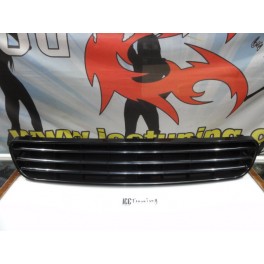 Grelha Frontal Sem S&iacute;mbolo para Audi A3 8L 96-00 em pl&aacute;stico ABS