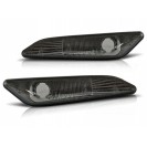 Piscas laterais / far&oacute;is / farolins+ l&acirc;mpadas cromadas para Alfa Romeo 156 97-05 fundo preto / smoke