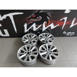 Conjunto 4 jantes originais usadas bom estado V-Speiche 236 BMW F10 F11 F06 F12 F13 pre e  LCI 17 x 8J ET30